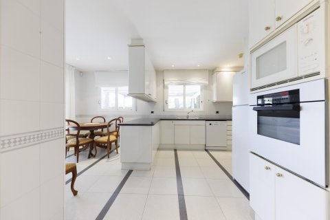 Продажа дома в С'Агаро, Герона, Испания 7 спален, 542м2 №140836 - фото 8