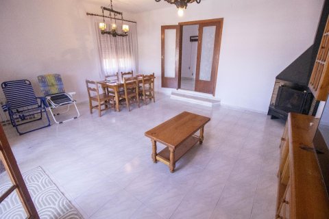 House for sale in Coma-Ruga, Tarragona, Spain 6 bedrooms, 160 sq.m. No. 140840 - photo 6