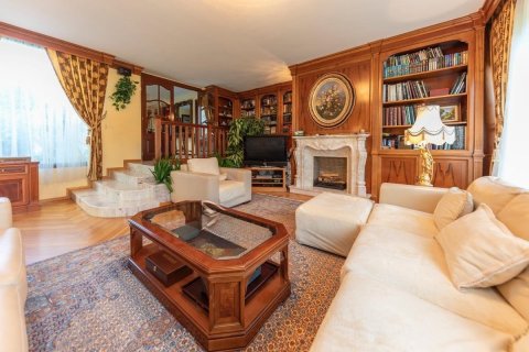 Продажа дома в С'Агаро, Герона, Испания 4 спальни, 2265м2 №140835 - фото 12