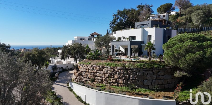 Дом в Марбелья, Малага, Испания 4 спальни, 1356м2 №153368