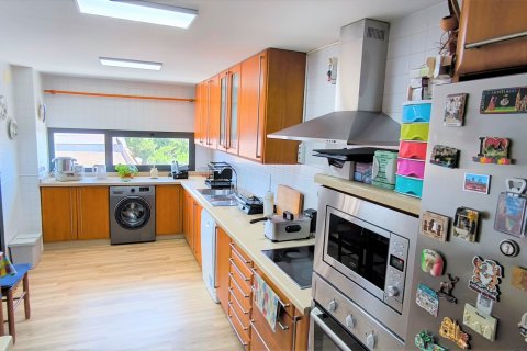 Lägenhet till salu i Ayamonte, Huelva, Spanien 4 sovrum, 170 kvm. Nr. 153369 - foto 17