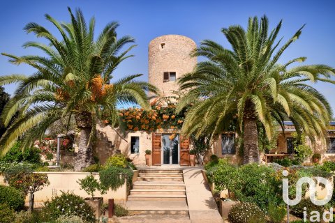 Продажа дома в Эс Карритксо, Майорка, Испания 3 спальни, 291м2 №153367 - фото 3