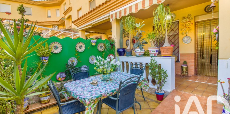 Villetta a schiera a Punta Umbria, Huelva, Spagna 4 camere da letto, 111 mq. N° 173103