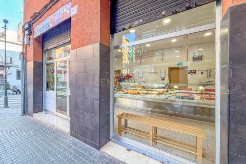 Commercial property in Mataro, Barcelona, Spain 3 bedrooms, 43 sq.m. No. 186426
