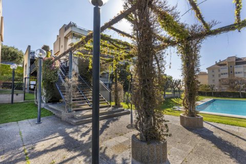 Dzīvoklis pārdošanā Sant Andreu de Llavaneres, Barcelona, Spānijā 6 istabas, Nr. 141077 - attēls 3