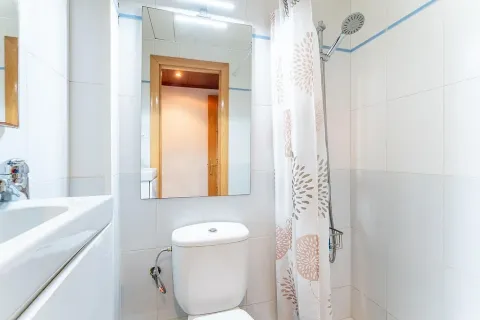 Huoneisto myytävänä Barcelona, Espanja, 4 makuuhuonetta, 95 m2 No. 141079 - kuva 27