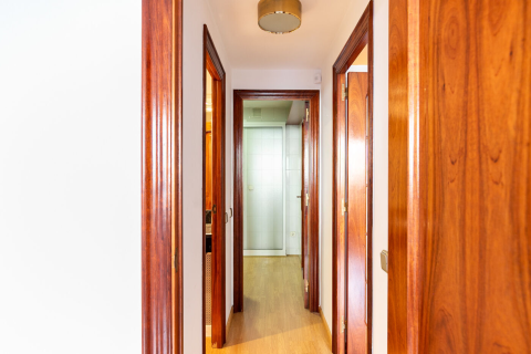 Huoneisto myytävänä Barcelona, Espanja, 2 makuuhuonetta, No. 141078 - kuva 9