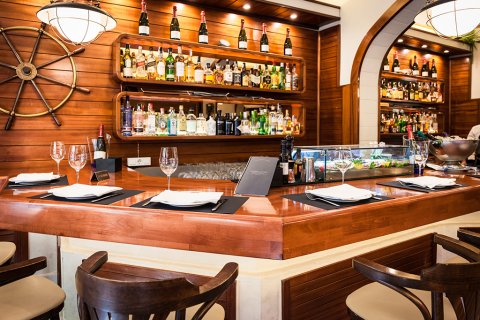 Commercial property à vendre à Barcelona, Espagne, 304 m2 No. 141076 - photo 1