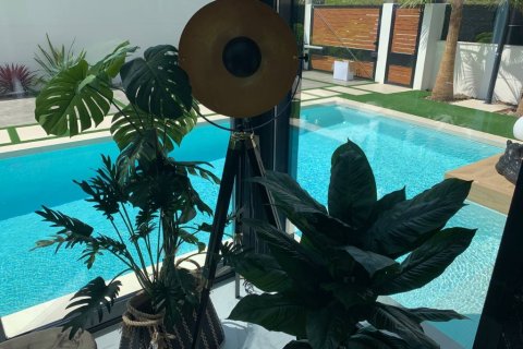 Villa à vendre à Torrevieja, Alicante, Espagne, 3 chambres, 172 m2 No. 145702 - photo 6