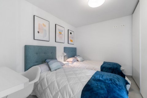 Huoneisto myytävänä San Pedro del Pinatar, Murcia, Espanja, 2 makuuhuonetta, 99 m2 No. 145705 - kuva 9