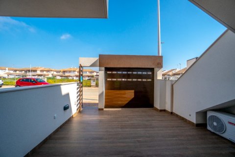 Huoneisto myytävänä San Pedro del Pinatar, Murcia, Espanja, 2 makuuhuonetta, 99 m2 No. 145705 - kuva 5