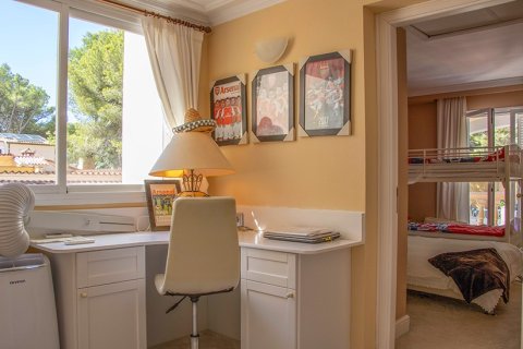 Villa till salu i El Toro, Mallorca, Spanien 5 sovrum, 252 kvm. Nr. 143758 - foto 9