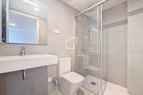 Apartment for rent in Vilanova i la Geltru, Barcelona, Spain 2 bedrooms, 80 sq.m. No. 161471 - photo 12