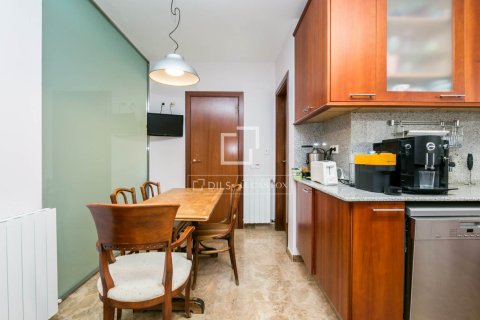 Villa for rent in Castelldefels, Barcelona, Spain 5 bedrooms, 302 sq.m. No. 161474 - photo 20