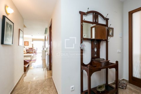 Villa for rent in Castelldefels, Barcelona, Spain 5 bedrooms, 302 sq.m. No. 161474 - photo 14