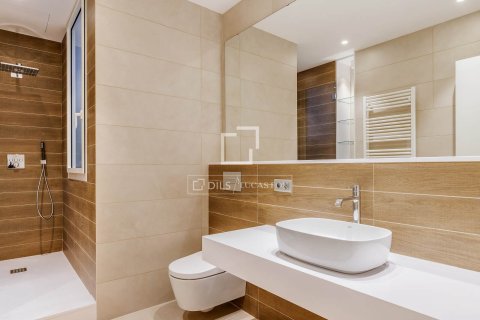 Wohnung zur Miete in Barcelona, Spanien 4 Schlafzimmer, 230 m2 Nr. 161472 - Foto 26