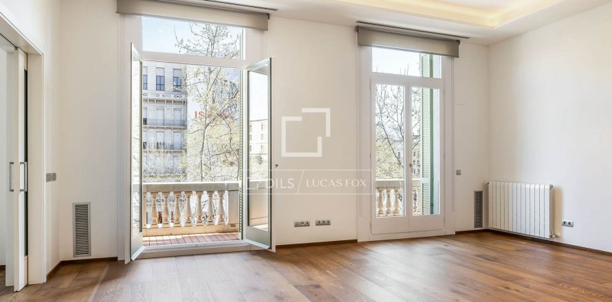 Wohnung in Barcelona, Spanien 4 Schlafzimmer, 230 m2 Nr. 161472