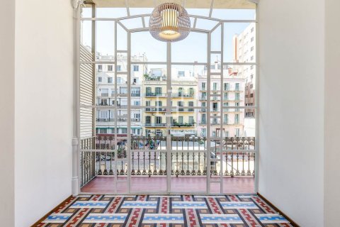 Wohnung zur Miete in Barcelona, Spanien 4 Schlafzimmer, 230 m2 Nr. 161472 - Foto 2