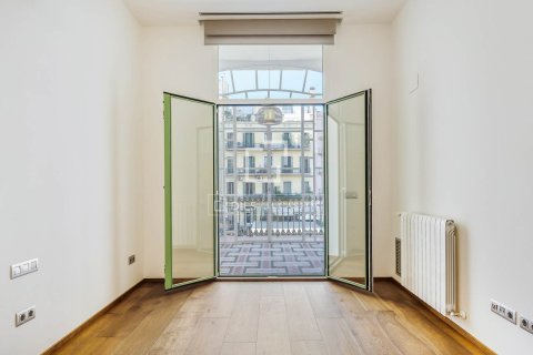 Wohnung zur Miete in Barcelona, Spanien 4 Schlafzimmer, 230 m2 Nr. 161472 - Foto 11