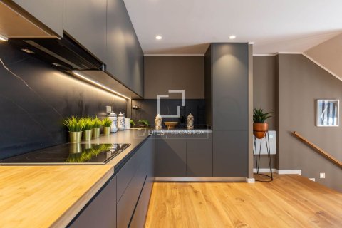 Villa for rent in Esplugues de Llobregat, Barcelona, Spain 3 bedrooms, 240 sq.m. No. 161473 - photo 25