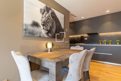 Villa for rent in Esplugues de Llobregat, Barcelona, Spain 3 bedrooms, 240 sq.m. No. 161473 - photo 21