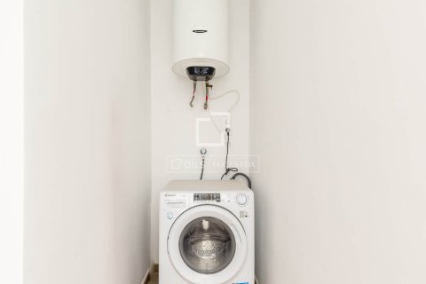 Apartment à vendre à Barcelona, Espagne, 4 chambres, 70 m2 No. 161469 - photo 30