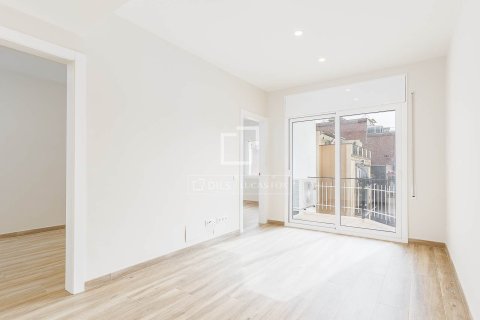 Apartment à Barcelona, Espagne 4 chambres, 70 m2 No. 161469