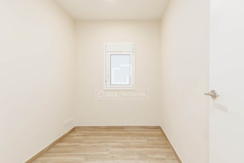 Apartment à vendre à Barcelona, Espagne, 4 chambres, 70 m2 No. 161469 - photo 25