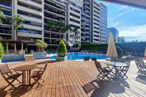 Huoneisto myytävänä Barcelona, Espanja, 3 makuuhuonetta, 145 m2 No. 160047 - kuva 16