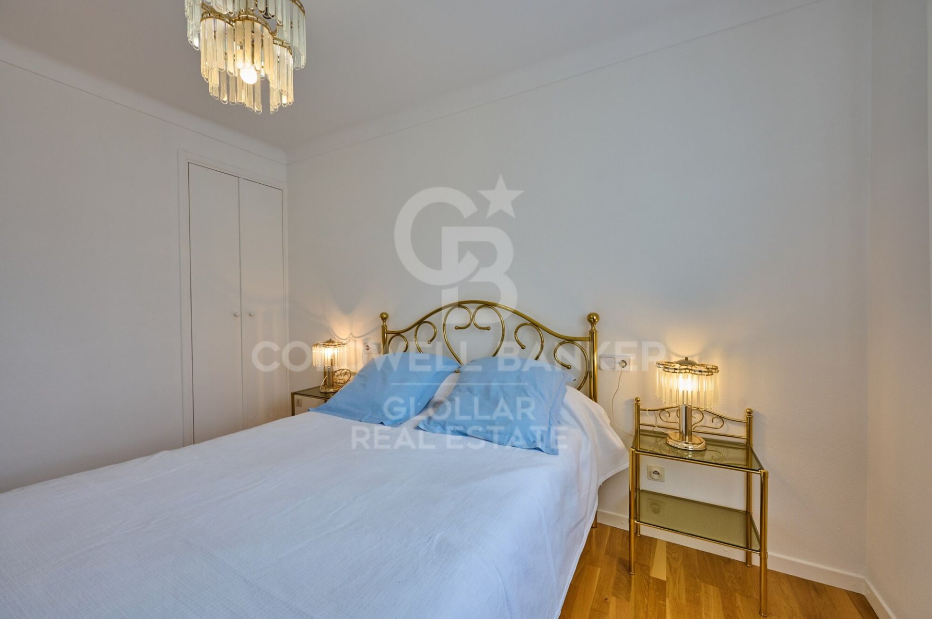 Дом в Испании 8 спален, 240м2 №160045