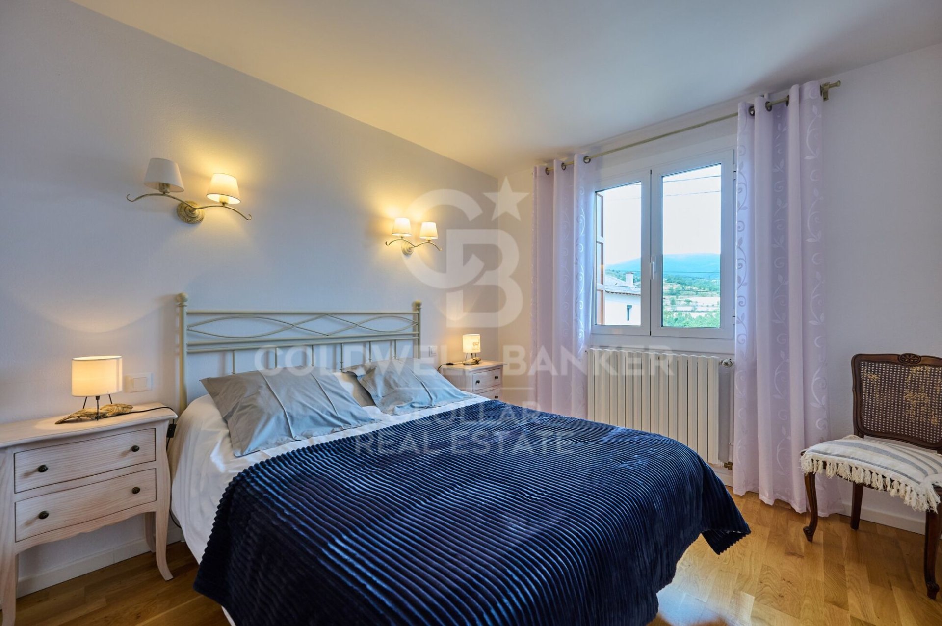 Дом в Испании 8 спален, 240м2 №160045