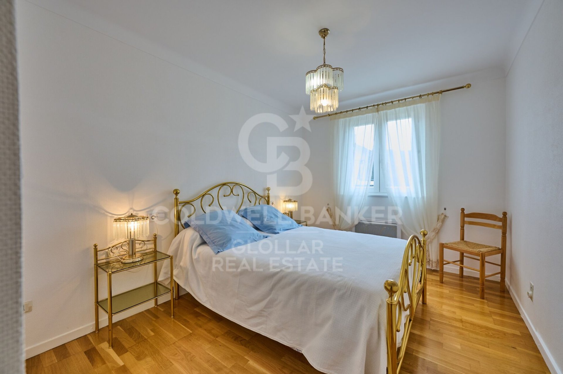 Дом в Испании 8 спален, 240м2 №160045