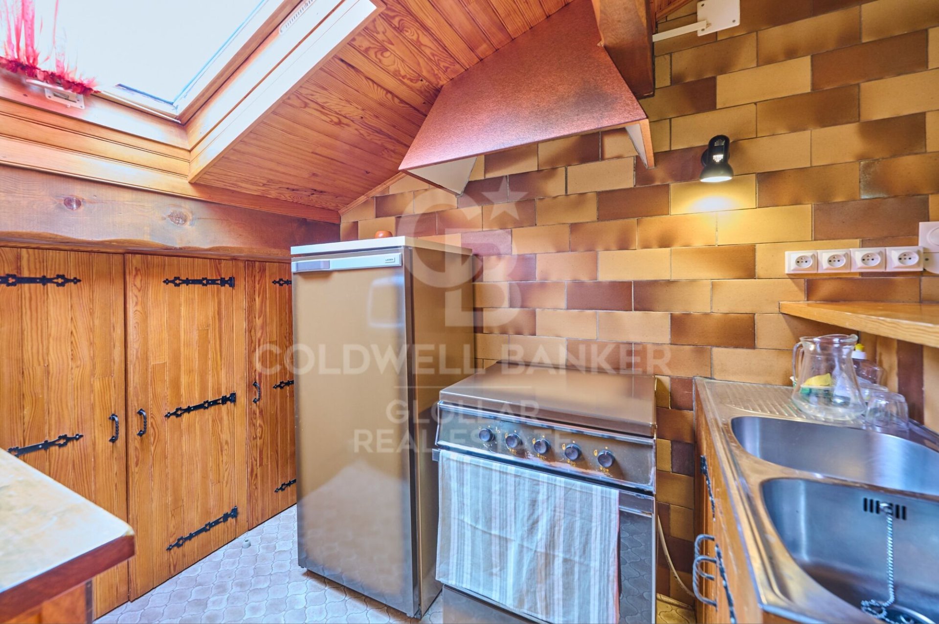 Дом в Испании 8 спален, 240м2 №160045