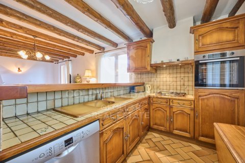 House for sale in Spain 8 bedrooms, 240 sq.m. No. 160045 - photo 10