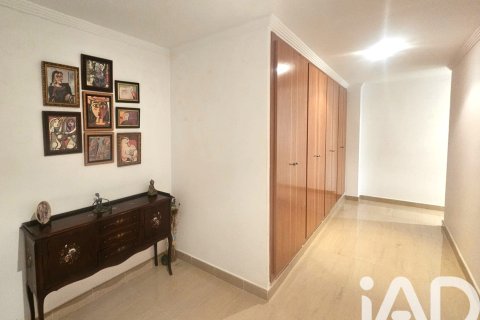 Huoneisto myytävänä Sant Carles De La Rapita, Tarragona, Espanja, 3 makuuhuonetta, 121 m2 No. 152328 - kuva 17