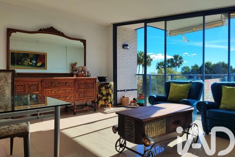 Huoneisto myytävänä Sant Carles De La Rapita, Tarragona, Espanja, 3 makuuhuonetta, 121 m2 No. 152328 - kuva 5