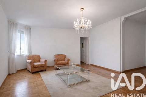 Apartment à Madrid, Espagne 4 chambres, 97 m2 No. 152334