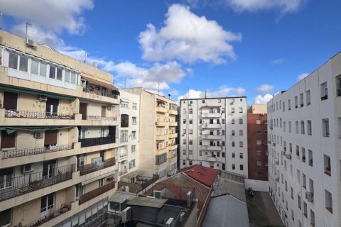 Apartment à vendre à Madrid, Espagne, 4 chambres, 97 m2 No. 152334 - photo 11