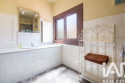 Dom w Altafulla, Tarragona, Hiszpania 8 sypialni, 734 mkw. nr 152333 – zdjęcie 21