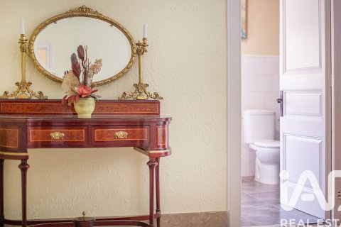 Dom w Altafulla, Tarragona, Hiszpania 8 sypialni, 734 mkw. nr 152333 – zdjęcie 19