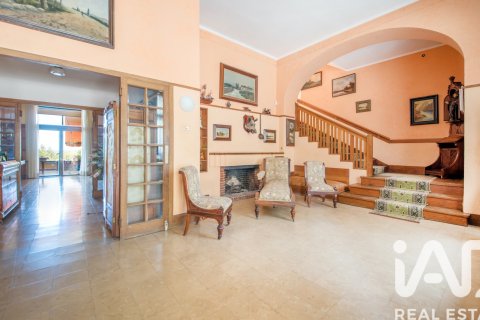 Dom w Altafulla, Tarragona, Hiszpania 8 sypialni, 734 mkw. nr 152333 – zdjęcie 3