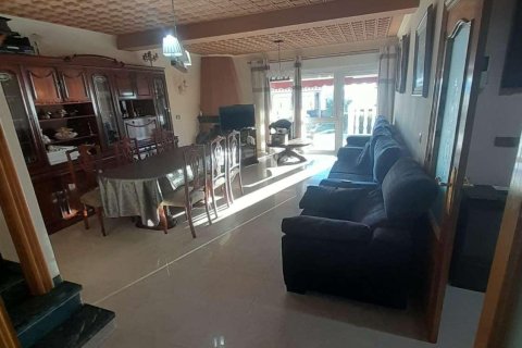 Willa w Punta Prima, Alicante, Hiszpania 4 sypialnie, 150 mkw. nr 152189 – zdjęcie 13