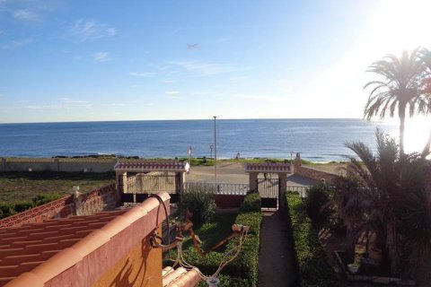 Willa w Punta Prima, Alicante, Hiszpania 4 sypialnie, 150 mkw. nr 152189 – zdjęcie 15