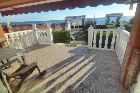 Willa w Punta Prima, Alicante, Hiszpania 4 sypialnie, 150 mkw. nr 152189 – zdjęcie 24