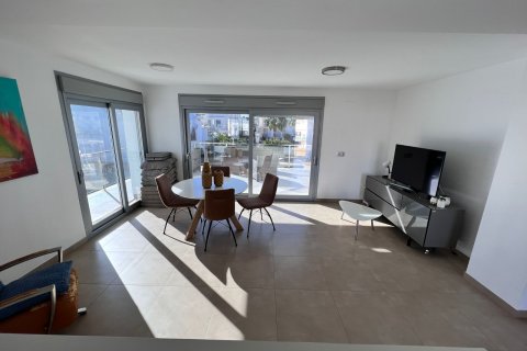 Huoneisto myytävänä Vistabella, Alicante, Espanja, 2 makuuhuonetta, 83 m2 No. 152193 - kuva 3