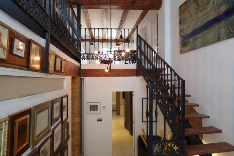 Duplex in vendita a Valencia, Spagna 3 camere da letto, 180 mq. N° 146818 - foto 1