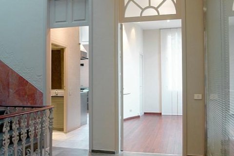 Villa à vendre Barcelona, Espagne, 11 chambres, 800 m2 No. 133397 - photo 14