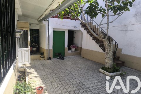 Huvila myytävänä Nava del Rey, Valladolid, Espanja, 6 makuuhuonetta, 354 m2 No. 184846 - kuva 3