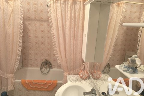 Huvila myytävänä Nava del Rey, Valladolid, Espanja, 6 makuuhuonetta, 354 m2 No. 184846 - kuva 23