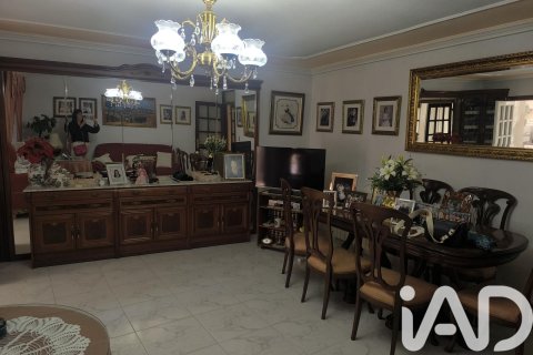 Huvila myytävänä Nava del Rey, Valladolid, Espanja, 6 makuuhuonetta, 354 m2 No. 184846 - kuva 15
